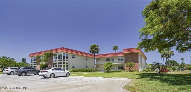 66 Woodland Drive 203, Vero Beach, FL 32962