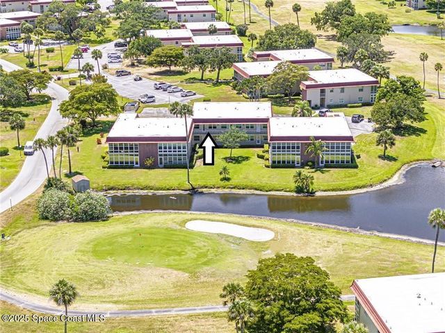 66 Woodland Drive 203, Vero Beach, FL 32962
