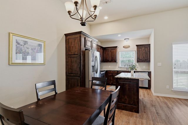 816 E Northside Drive, Pilot Point, TX 76258