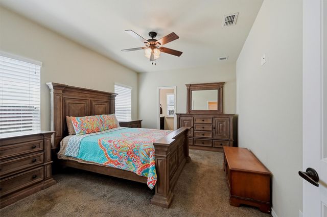 816 E Northside Drive, Pilot Point, TX 76258