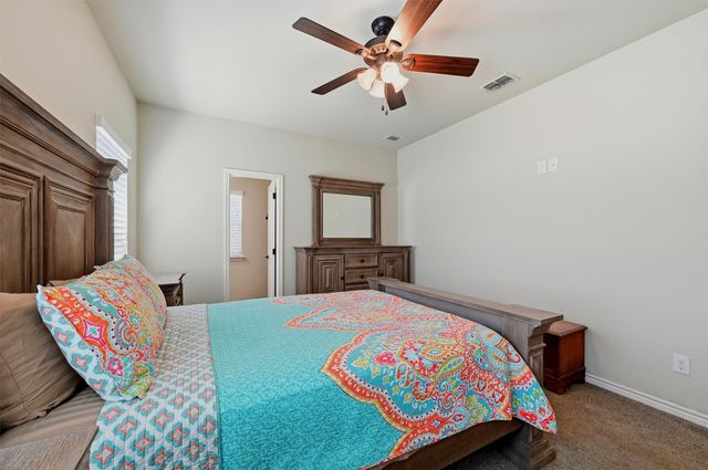 816 E Northside Drive, Pilot Point, TX 76258
