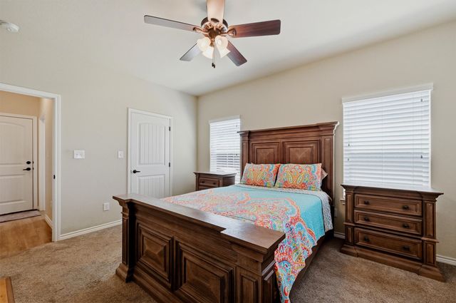 816 E Northside Drive, Pilot Point, TX 76258