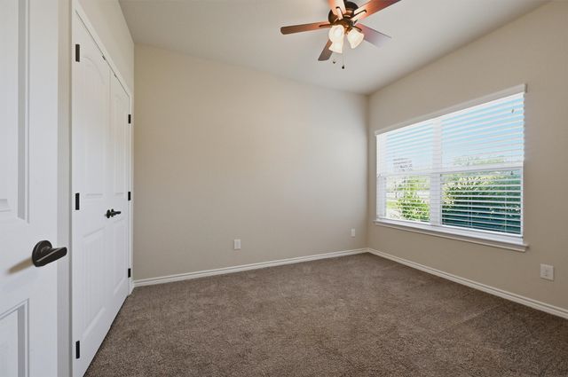 816 E Northside Drive, Pilot Point, TX 76258