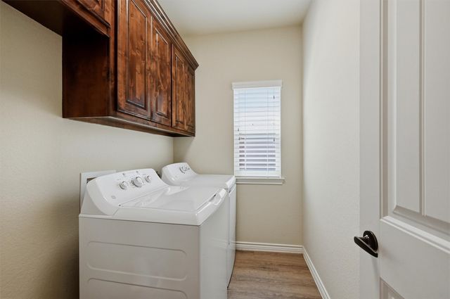 816 E Northside Drive, Pilot Point, TX 76258