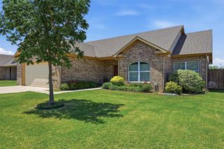 816 E Northside Drive, Pilot Point, TX 76258