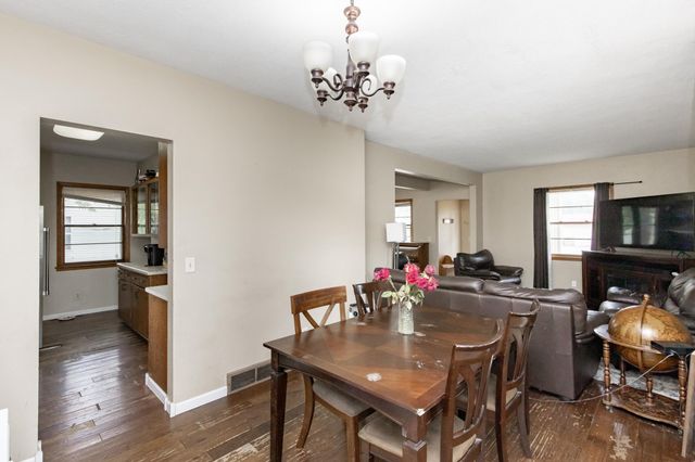 1009 18th Avenue N, Moorhead, MN 56560