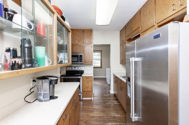 1009 18th Avenue N, Moorhead, MN 56560