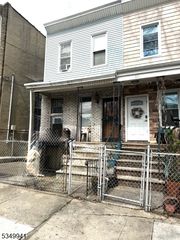 22 Union St, Jersey City, NJ 07304
