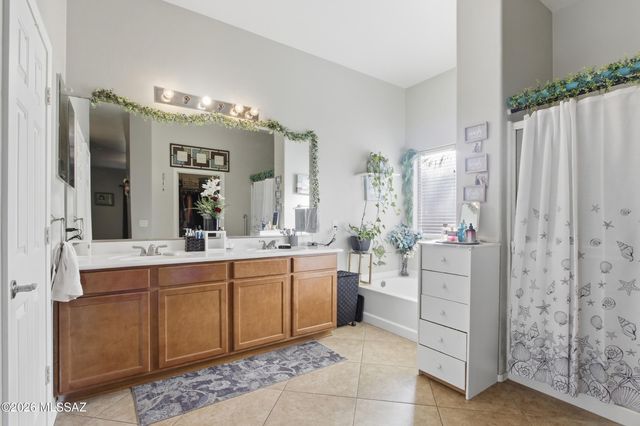 8286 W Calle Sancho Panza, Tucson, AZ 85757
