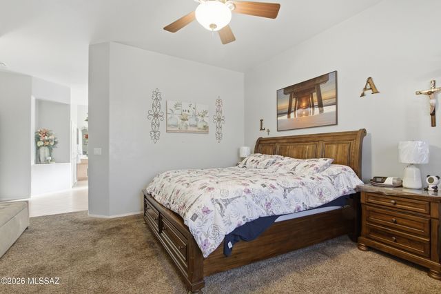 8286 W Calle Sancho Panza, Tucson, AZ 85757