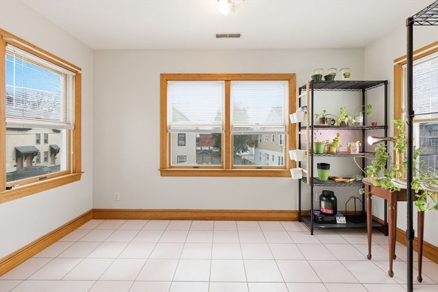 4-6 Jensen 6, Watertown, MA 02472