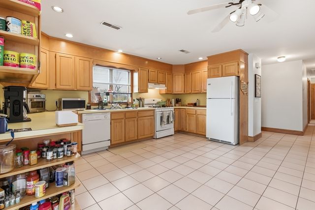 4-6 Jensen 6, Watertown, MA 02472