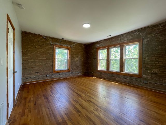 1148 N HARDING Avenue 3, Chicago, IL 60651