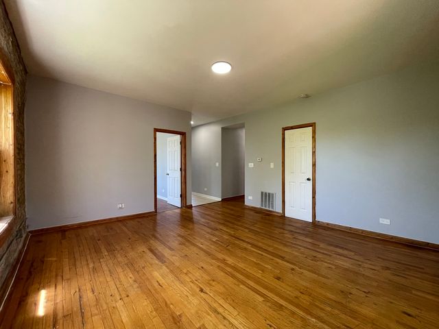 1148 N HARDING Avenue 3, Chicago, IL 60651
