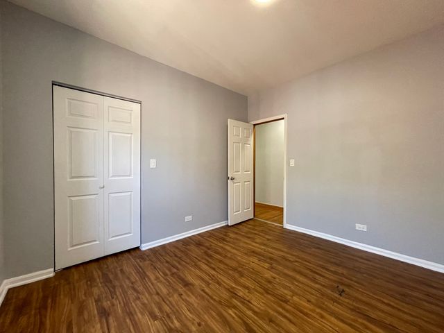1148 N HARDING Avenue 3, Chicago, IL 60651