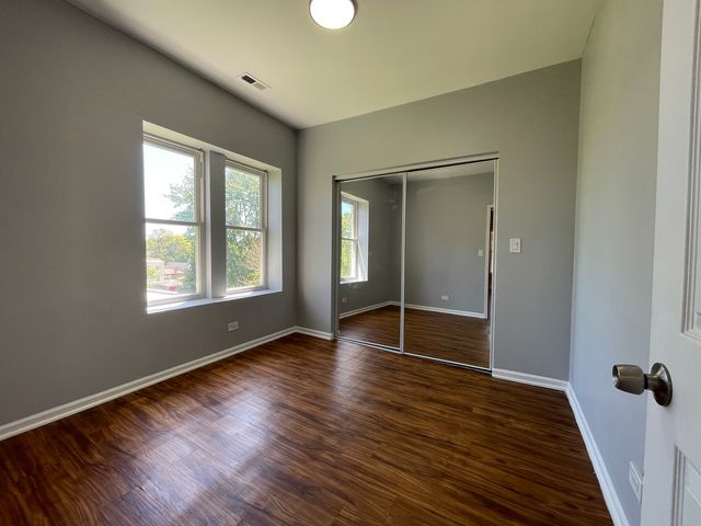 1148 N HARDING Avenue 3, Chicago, IL 60651