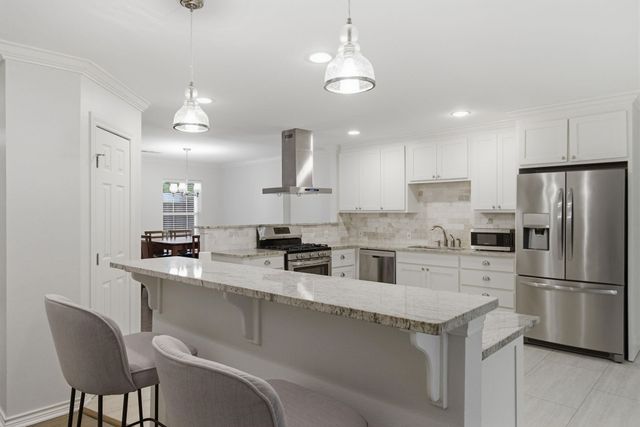 2725 Ryan Place Drive, Fort Worth, TX 76110