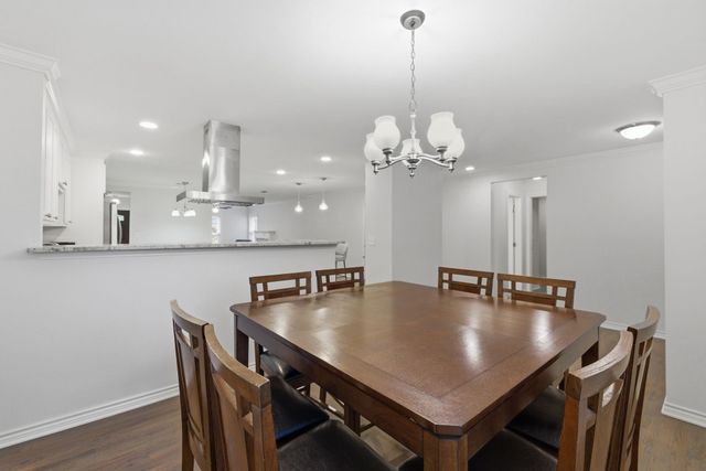 2725 Ryan Place Drive, Fort Worth, TX 76110