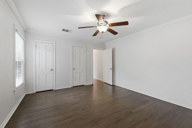 2725 Ryan Place Drive, Fort Worth, TX 76110