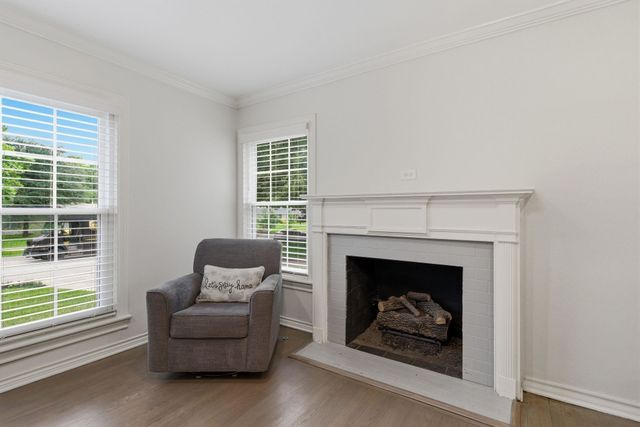 2725 Ryan Place Drive, Fort Worth, TX 76110