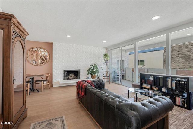 1357 Edgewood Way, Oxnard, CA 93030