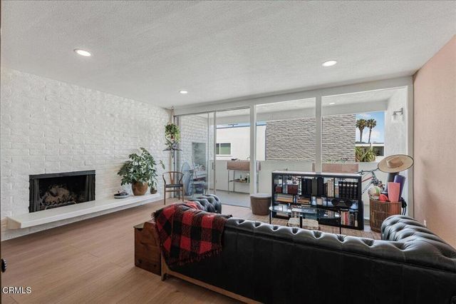 1357 Edgewood Way, Oxnard, CA 93030