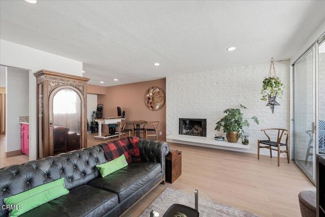 1357 Edgewood Way, Oxnard, CA 93030