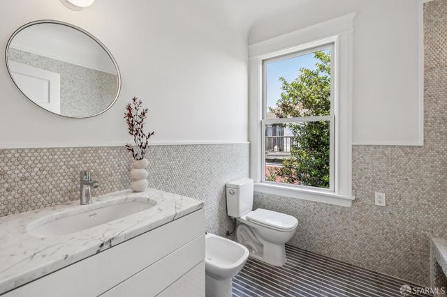 160 Richland Avenue, San Francisco, CA 94110
