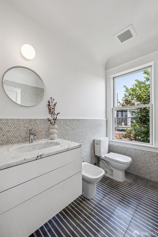 160 Richland Avenue, San Francisco, CA 94110
