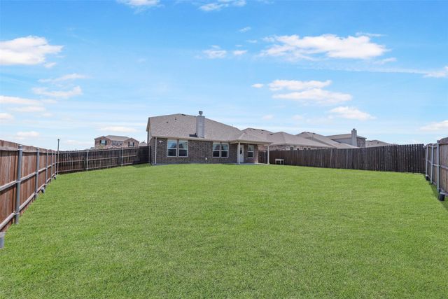 1015 Voca Drive, Forney, TX 75126
