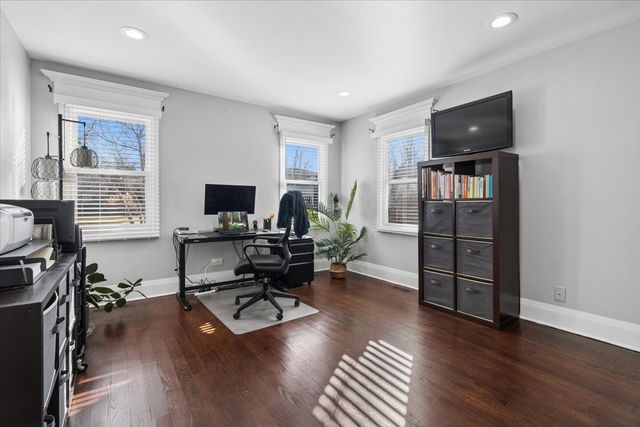 1370 Northmoor Court, Northbrook, IL 60062