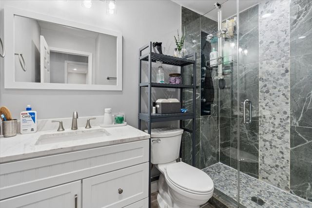 1370 Northmoor Court, Northbrook, IL 60062