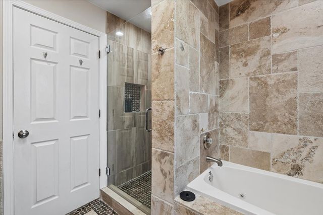 1370 Northmoor Court, Northbrook, IL 60062