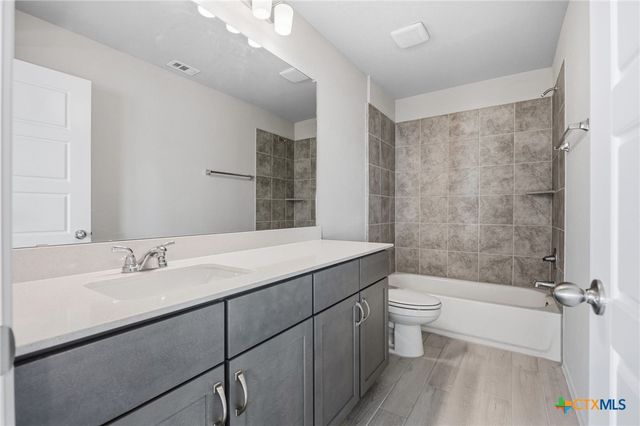 251 Chesterfield Drive, Kyle, TX 78640