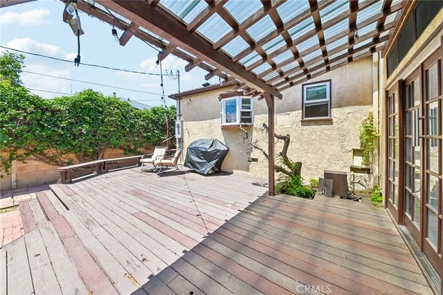 6320 W 85th Street, Los Angeles, CA 90045