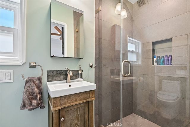 6320 W 85th Street, Los Angeles, CA 90045