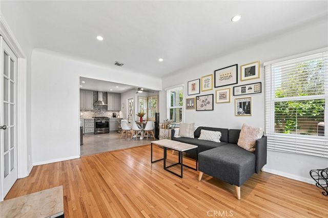 6320 W 85th Street, Los Angeles, CA 90045