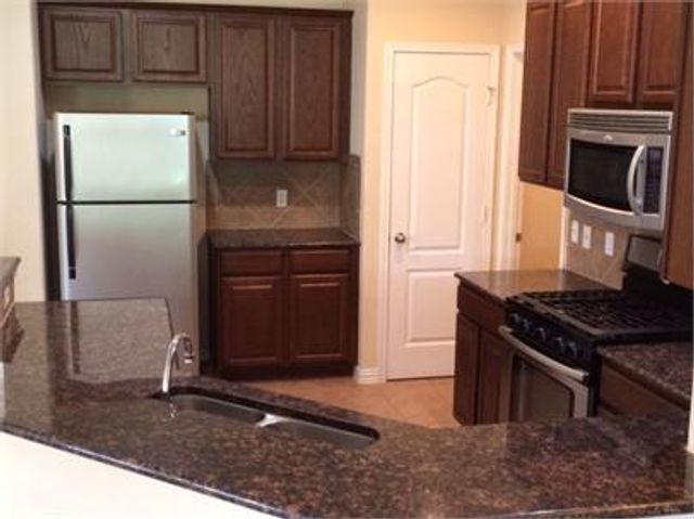 1098 Giberson WAY, Buda, TX 78610