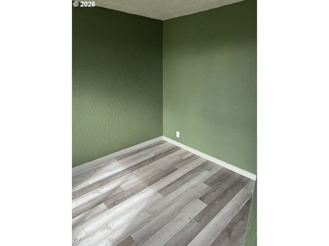 3820 DOVE Ln, Eugene, OR 97402