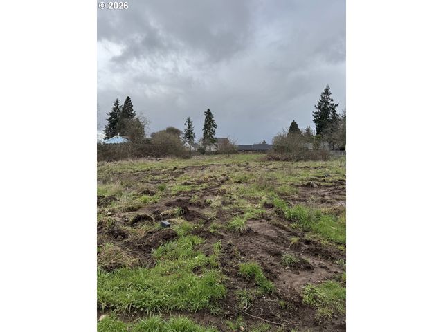 3820 DOVE Ln, Eugene, OR 97402