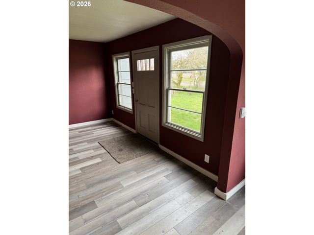 3820 DOVE Ln, Eugene, OR 97402