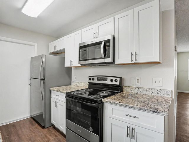 406 LAKE DAISY DRIVE, Winter Haven, FL 33884
