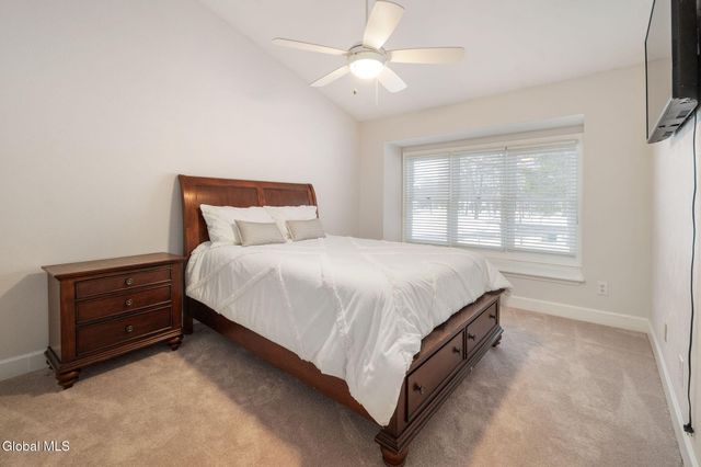 16 Flintlock Lane, Halfmoon, NY 12065