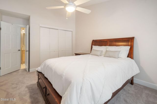 16 Flintlock Lane, Halfmoon, NY 12065