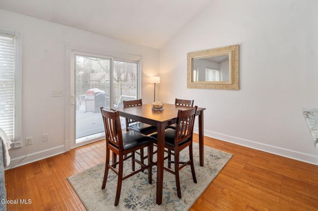 16 Flintlock Lane, Halfmoon, NY 12065