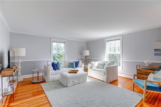 32 Catherine Street B, Newport, RI 02840