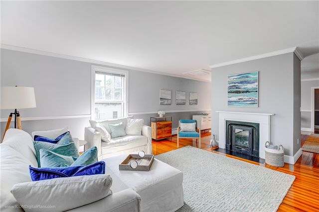 32 Catherine Street B, Newport, RI 02840