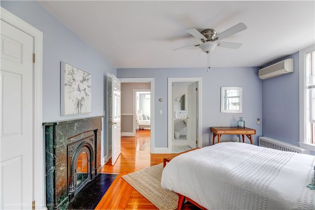 32 Catherine Street B, Newport, RI 02840