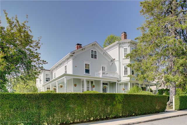 32 Catherine Street B, Newport, RI 02840