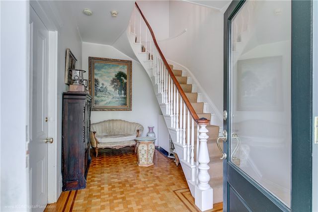 32 Catherine Street B, Newport, RI 02840
